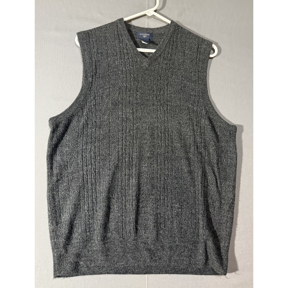 Dockers Men's  V-Neck Sweater Vest Cable Knit Preppy Golf Acrylic Medium Gray
